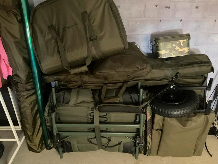 Complete sonik set ongebruikt, Watersport en Boten, Hengelsport | Karpervissen, Zo goed als nieuw, Complete set, Ophalen