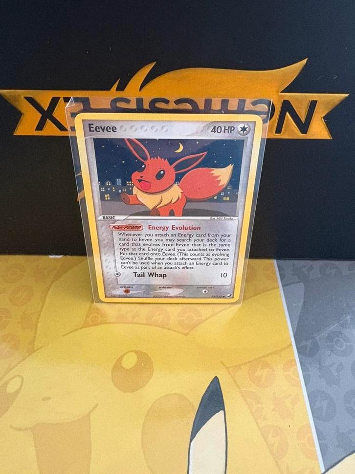 Eevee unseen forces, Hobby en Vrije tijd, Verzamelkaartspellen | Pokémon, Zo goed als nieuw, Meerdere kaarten, Foil, Ophalen of Verzenden