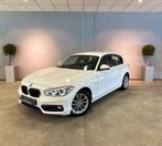 BMW 1-serie 118i Sport - Automaat - Led - Navi - ParkeerSens, 65 €/maand, Gebruikt, Wit, Bedrijf
