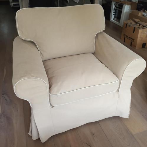 Fauteuil Ektorp IKEA beige/taupe witte sierrand, Huis en Inrichting, Fauteuils, Gebruikt, Hout, Stof, Overige materialen, 100 tot 125 cm