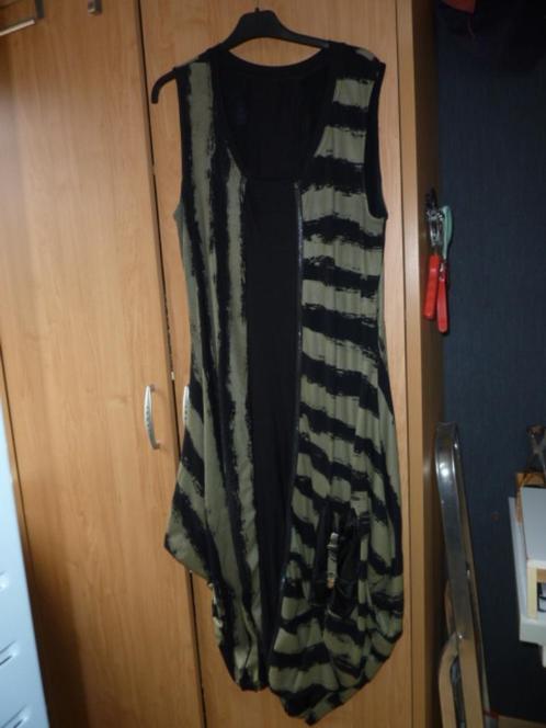 NÖR Denmark jurk maat 46, Kleding | Dames, Jurken, Zo goed als nieuw, Maat 46/48 (XL) of groter, Zwart, Onder de knie, Verzenden