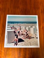 1x Strand Scène in Zandvoort, 1962 | zee, kleine oplage, Ophalen of Verzenden, 1980 tot heden, Zo goed als nieuw, Overige onderwerpen