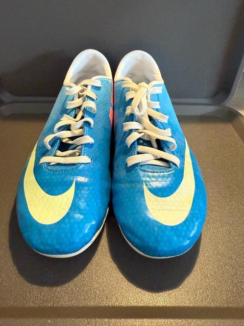 Nike Mercurial vapor maat 36, Sport en Fitness, Voetbal, Zo goed als nieuw, Schoenen, Ophalen of Verzenden