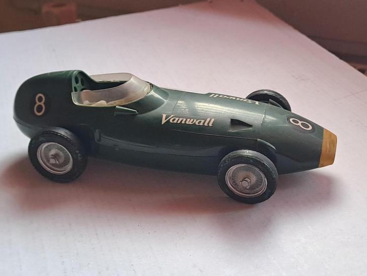 Vanwall VW4 uit 1957 Formule 1 Racewagen A.Merit, Hobby en Vrije tijd, Modelauto's | 1:18, Gebruikt, Auto, Overige merken, Ophalen of Verzenden