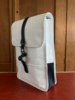 Stijlvolle witte rugzak van Rains, Sieraden, Tassen en Uiterlijk, Tassen | Rugtassen, Overige merken, 25 tot 40 cm, Ophalen of Verzenden