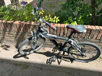 20” Jongensfiets met versnellingen en terugtraprem 20inch beschikbaar voor biedingen