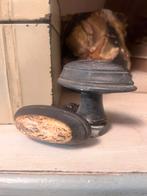 2 kastknoppen deur knoppen kast oud brocante, Ophalen of Verzenden