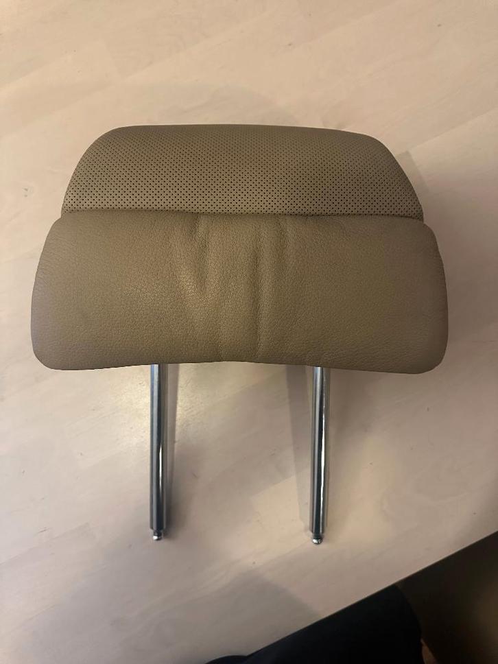 BMW E60/E61/E65/E66 hoofdsteun Cream Beige leer, Auto-onderdelen, Interieur en Bekleding, BMW, Gebruikt, Ophalen of Verzenden