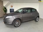 Lancia Ypsilon 0.9 TwinAir Platinum Airco, Leder, LMV, Panor, Auto's, Voorwielaandrijving, Euro 5, 86 pk, Gebruikt