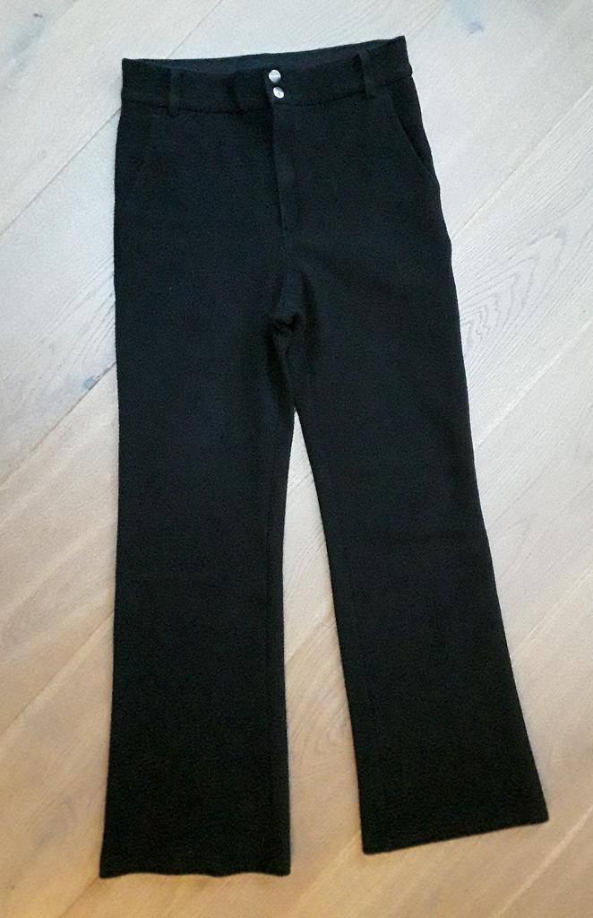 Te koop; Van het merk VANILIA mooie zwarte pantalon Mt: 38, Kleding | Dames, Broeken en Pantalons, Zo goed als nieuw, Maat 38/40 (M)