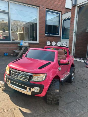 Roze ford ranger beschikbaar voor biedingen