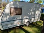 Hylander Provence 380 bouwjaar 2002 met mover, Caravans en Kamperen, Caravans, Particulier, Mover, 750 - 1000 kg