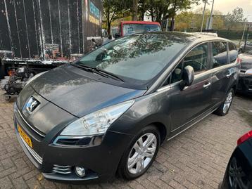Peugeot 5008 1.6 benzine 7P 2009 Grijs airco pano rookt beschikbaar voor biedingen