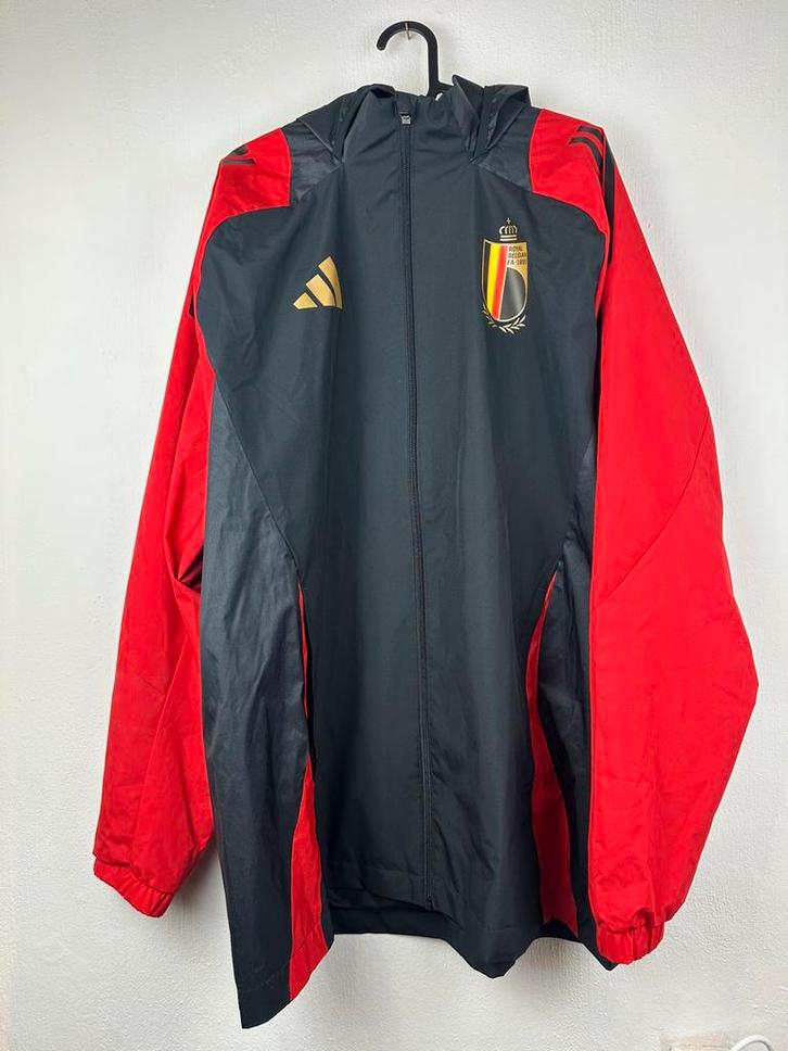 Belgie - Trainings Jas - 2023 - 10/10 - (XL), Kleding | Heren, Sportkleding, Zo goed als nieuw, Voetbal, Maat 56/58 (XL), Rood