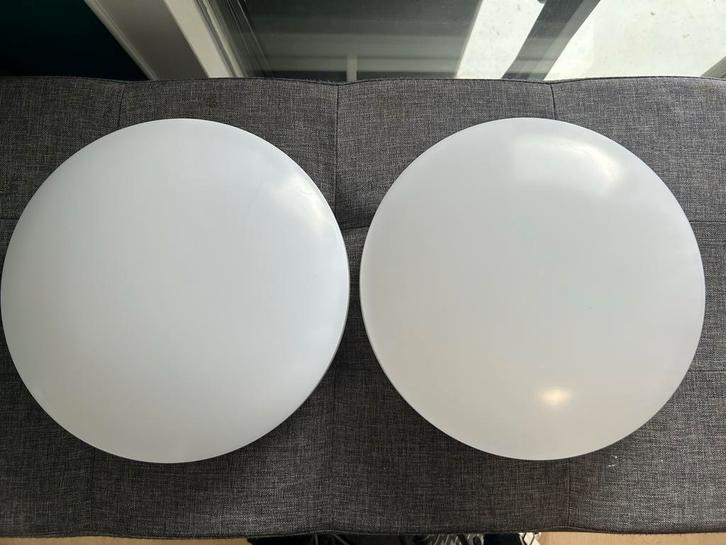 Twee Plafondlampen - LED 25 cm, Huis en Inrichting, Lampen | Plafondlampen, Gebruikt, Kunststof, Ophalen of Verzenden
