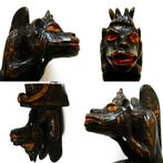 Een houtgesneden console met een vleermuis wandtafel, Ophalen of Verzenden