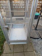 Mooie vogelkooi 100x80x55cm pootjes niet mee gerekend, Dieren en Toebehoren, Ophalen, Zo goed als nieuw, Metaal, Vogelkooi