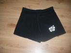 mooi kort zwart broekje met koordje maat 40 merk only, Kleding | Dames, Tops, Maat 38/40 (M), Zwart, Ophalen of Verzenden, Zo goed als nieuw
