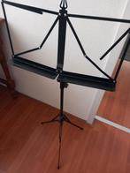 Muziekstandaard - Stevig en Verstelbaar, Muziek en Instrumenten, Standaards, Ophalen of Verzenden, Gebruikt, Muziekstandaard, Keyboard of Synthesizer