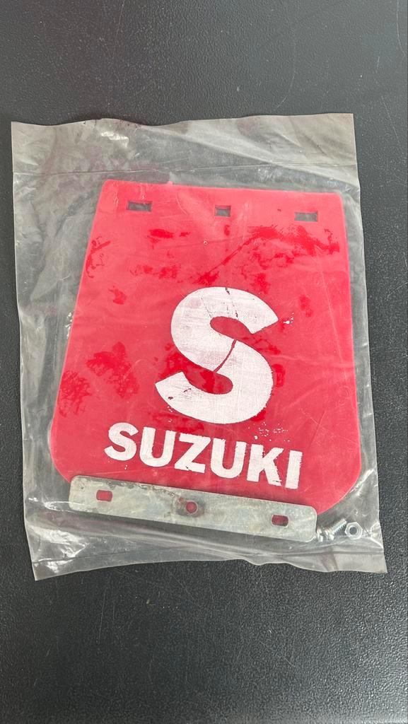 Spatlap nieuw Suzuki brommer geel of rood, Fietsen en Brommers, Brommeronderdelen | Oldtimers, Nieuw, Overige merken, Overige typen