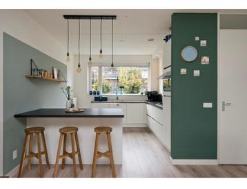 Moderne mat witte greeploze eilandkeuken GEDEMONTEERD beschikbaar voor biedingen