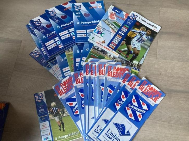 VEEL THUISPROGRAMMA'S IT POMPEBLEDTSJE HEERENVEEN, Verzamelen, Sportartikelen en Voetbal, Zo goed als nieuw, Boek of Tijdschrift