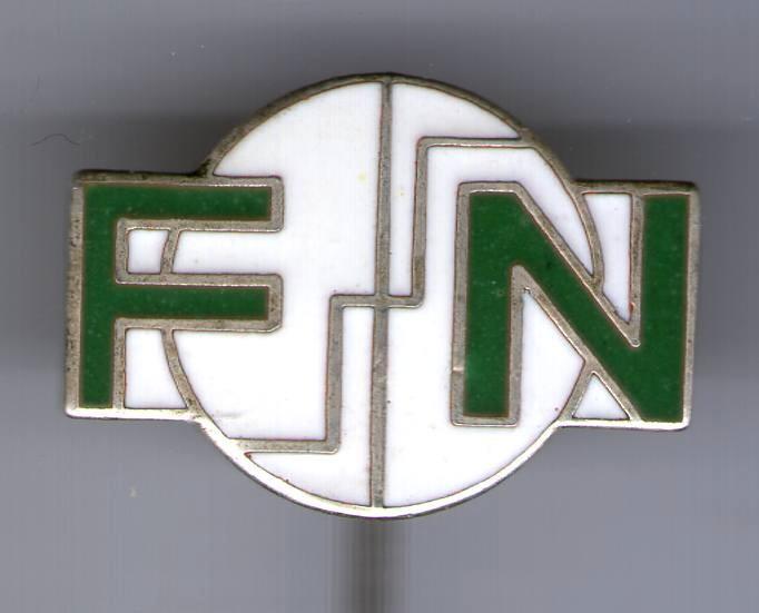 Fabrique Nationale - Herstal motorfietsen speldje ( G_020a ), Verzamelen, Speldjes, Pins en Buttons, Nieuw, Speldje of Pin, Transport