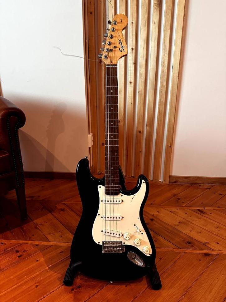 Fender Squier Affinity Stratocaster zwart, Muziek en Instrumenten, Snaarinstrumenten | Gitaren | Elektrisch, Gebruikt, Solid body