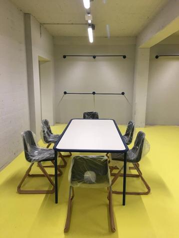 Hille E-series Skid Base design stoeltjes beschikbaar voor biedingen