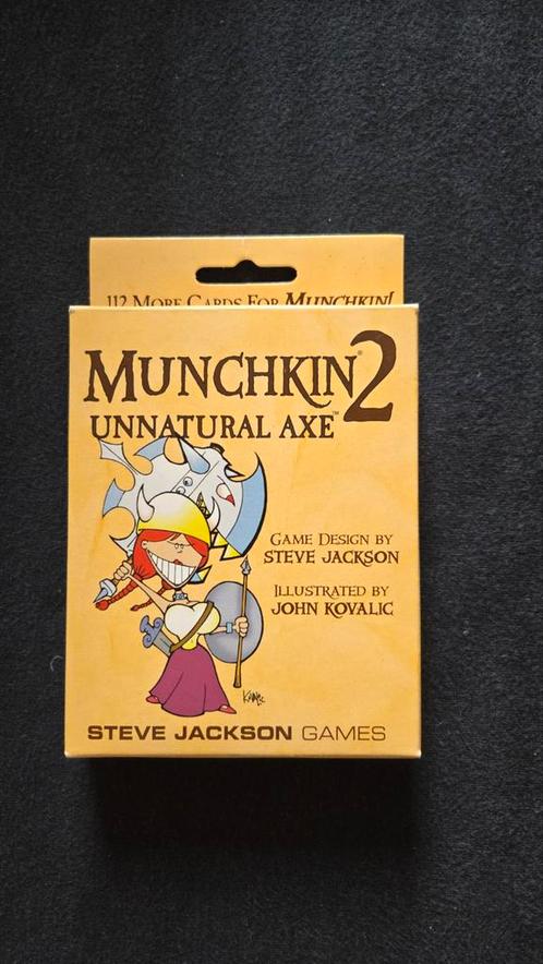 Munchkin 2: Unnatural Axe - Uitbreiding, Hobby en Vrije tijd, Gezelschapsspellen | Bordspellen, Zo goed als nieuw, Drie of vier spelers