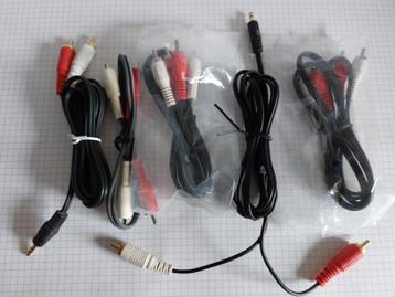 Partijtje nieuwe audio aansluitkabels. beschikbaar voor biedingen