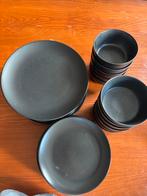 Zwarte Borden Set - 32 Delig, Huis en Inrichting, Keuken | Servies, Ophalen, Overige materialen, Gebruikt, Effen