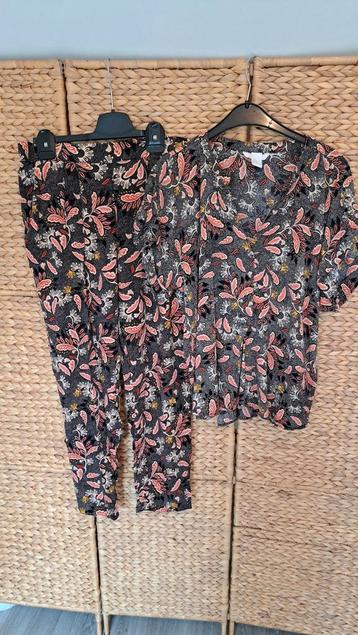 H&M setje. Maat 40 beschikbaar voor biedingen