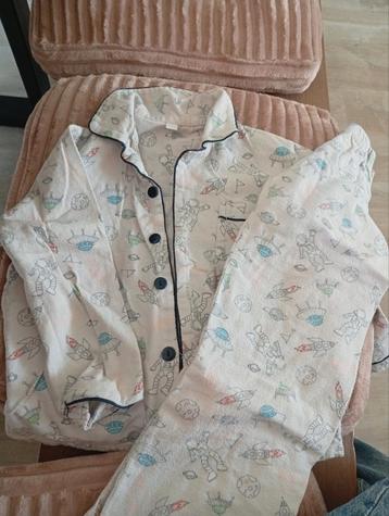 Flanellen pyjama astronauten 122/128 beschikbaar voor biedingen