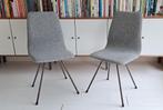 Twee zeer nette mid-century stoelen, Huis en Inrichting, Stoelen, Grijs, Twee, Gebruikt, Metaal