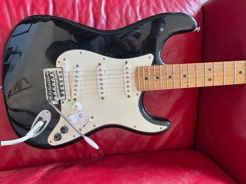 Fender Roland G5, Muziek en Instrumenten, Snaarinstrumenten | Gitaren | Elektrisch, Zo goed als nieuw, Solid body, Fender, Ophalen