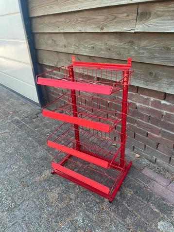 Super leuk (voormalig) supermarkt draadrek beschikbaar voor biedingen