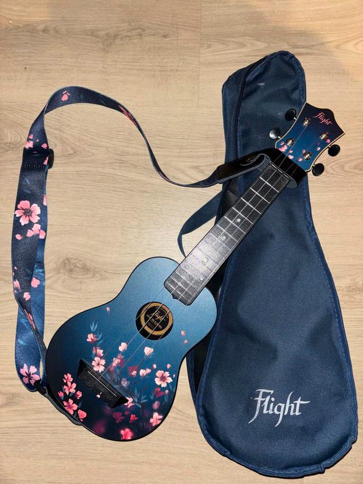 Flight TUS32 Sakura Sopraan Ukelele met Gigbag, Muziek en Instrumenten, Snaarinstrumenten | Overige, Zo goed als nieuw, Ukelele