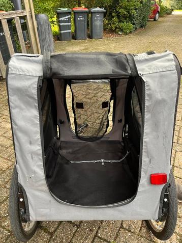 Hondenkar Maat L - Goede Staat beschikbaar voor biedingen