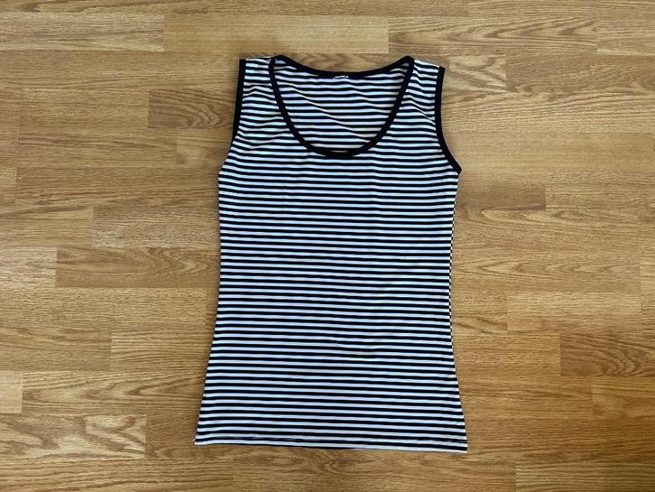 Zwart/wit gestreept hemdje maat M, Kleding | Dames, Tops, Zo goed als nieuw, Maat 38/40 (M), Zonder mouw, Ophalen of Verzenden