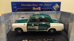 Mercedes Benz 180 Ponton Polizei Revell metal 1:18 KRD, Hobby en Vrije tijd, Modelauto's | 1:18, Ophalen of Verzenden, Zo goed als nieuw