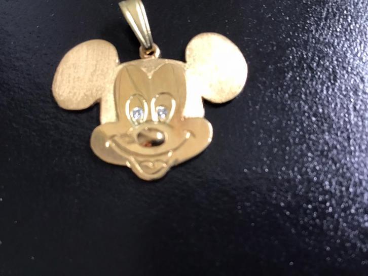 Mickey mouse gouden hanger 14 k met 2 briljanten in de ogen, Sieraden, Tassen en Uiterlijk, Kettinghangers, Zo goed als nieuw
