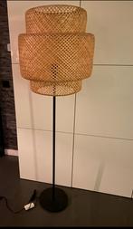 Vloerlamp met rotan kap, Ophalen, Zo goed als nieuw, 150 tot 200 cm