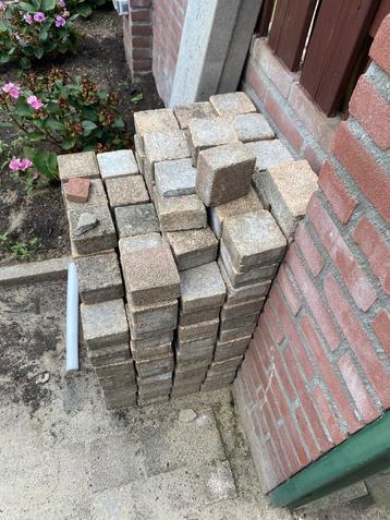 Klinkers/stenen 10x10 cm beschikbaar voor biedingen