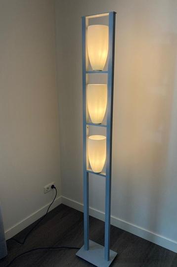 Moderne Design lamp beschikbaar voor biedingen