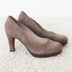 Prachtige Suede Clarks Pumps s17 (Maat 37) € 45,-, Kleding | Dames, Schoenen, Grijs, Ophalen of Verzenden, Zo goed als nieuw, Pumps