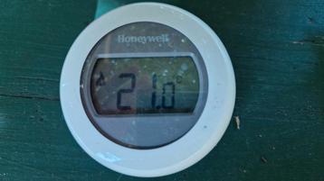 Honeywell T40 aan / uit thermostaat beschikbaar voor biedingen