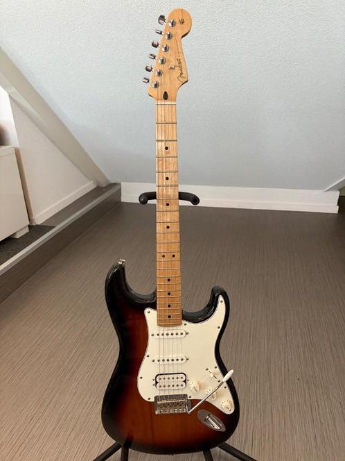 Fender Player Series Stratocaster HSS MN 3TS, Muziek en Instrumenten, Snaarinstrumenten | Gitaren | Elektrisch, Gebruikt, Solid body