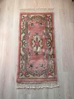 Prachtig zachtroze kleed of loper., Huis en Inrichting, Ophalen, 50 tot 100 cm, Zo goed als nieuw, 150 tot 200 cm