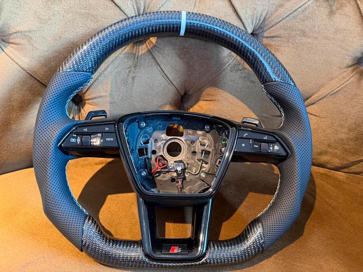 Audi A6 C8 Sportstuur incl stuurwielverwarming RS6 / S-line, Auto diversen, Tuning en Styling, Ophalen of Verzenden